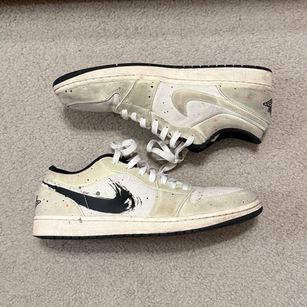 Jordan 1 Low Brushstroke (size 12)